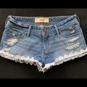 Hollister Jean shorts